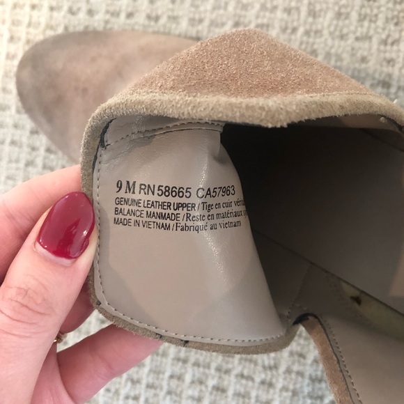 Size 9 suede tan booties - Picture 4 of 6